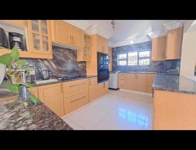 5 BEDROOM PROPERTY TO RENT IN DOONSIDE